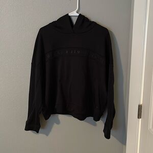 Women’s Under Armour Black Hooded Sweatshirt Size XL